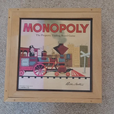 MONOPOLY: NOSTALGIA 1930'S WOODEN RETRO SET: SPECIAL EDITION BOARD GAME 2011 - Image 1 of 4
