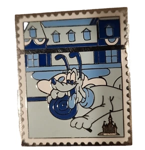 Prendedor Disney Plutón CHASER Colección de Sellos Comerciales Castillo Azul Monótono 82751 - Imagen 1 de 7