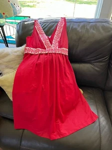 Vintage mcm 1960s Gossard Artemis short red silky nightgown, size L,  (sm/med) - Picture 1 of 7