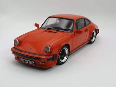 Porsche 911 Carrera 1983 Kit Montato 1/24 - Immagine 1 di 4