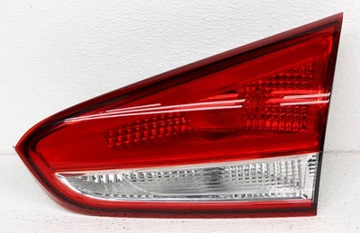 Оригинальный галогенный задний фонарь для правой стороны пассажира 92404-A7100 для хэтчбека Kia Forte5 - Изображение 1 из 4