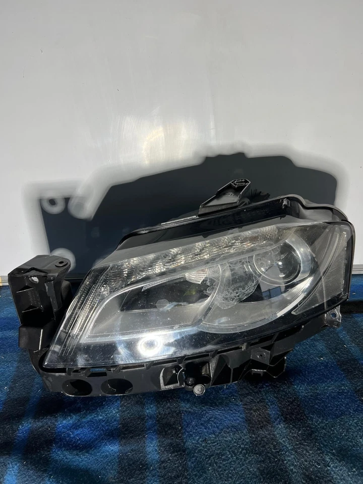 AUDI A3 LEFT HEADLAMP A3/S3, 8P, XENON TYPE, 07/08-04/13 08 09 10 11 12 13 - image 1 of 4