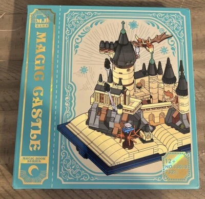 Building Set: Magic Castle: 732 Pieces  (compatible To Harry Potter) - Image 1 of 4