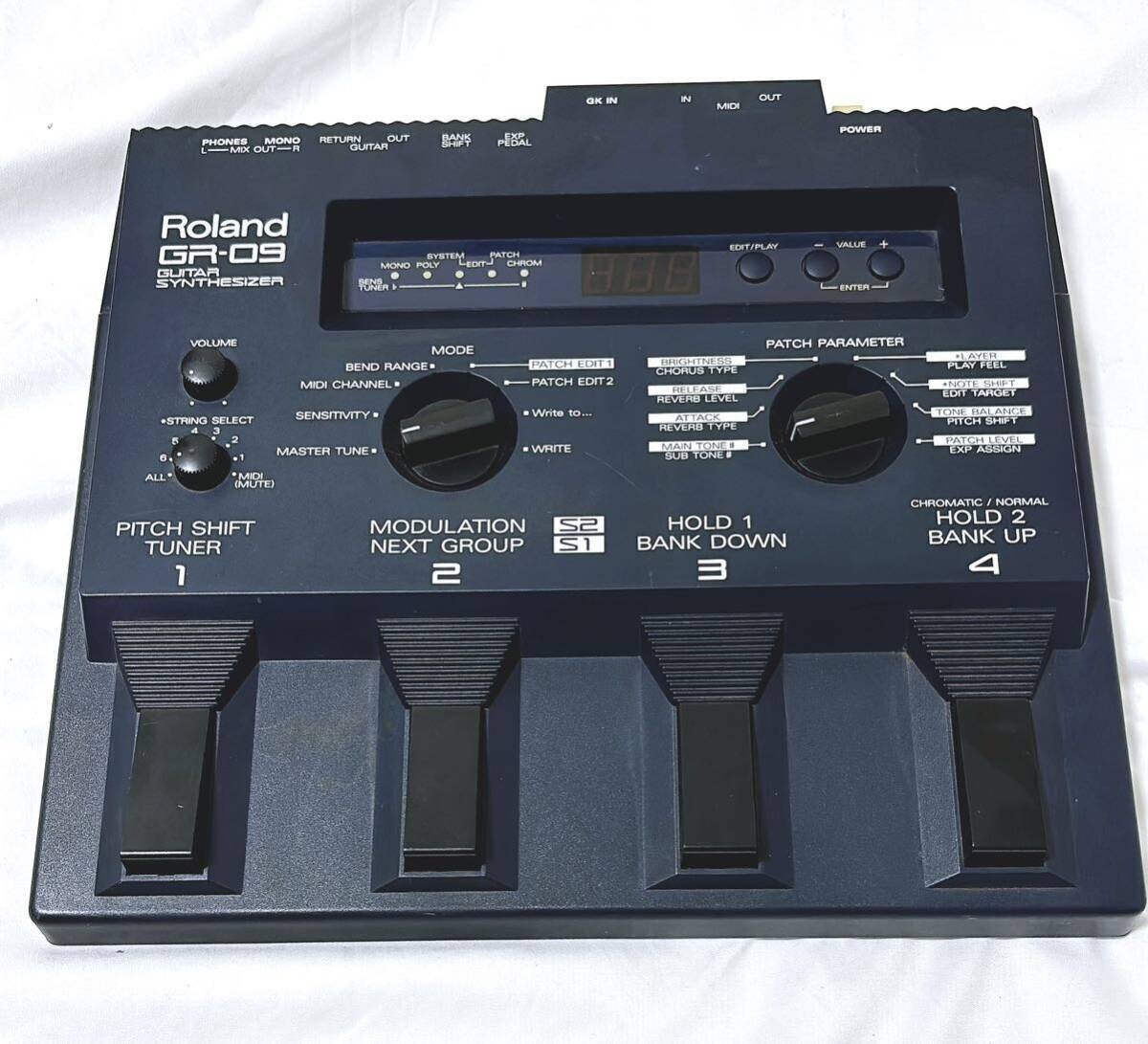Roland GR-09 Guitar Synthesizer effect pedal | eBay