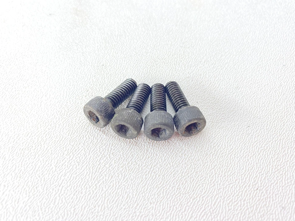 2007 KAWASAKI NINJA 650R EX650A FUEL INJECTORS HOLDER 6X16 BOLT SET 92002-1143 Foto 1 de 3