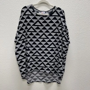 LuLaRoe Womens Plus 2XL 2X XXL Shirt Top Blouse T-Shirt White Black Geometric - Picture 1 of 6