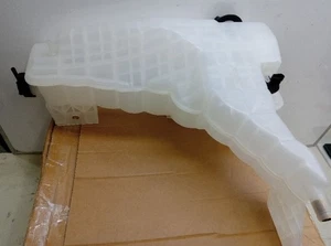Tanque de depósito de refrigerante para Kenworth T680 T880 Peterbilt 579 2013-2021 DR104002 - Imagen 1 de 4
