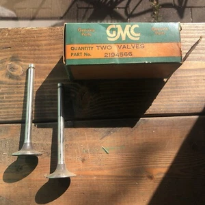 1952-53 GMC Truck Engine Exhaust Valves 2194566 NOS Set Of Two (2) New Old Stock - Picture 1 of 3