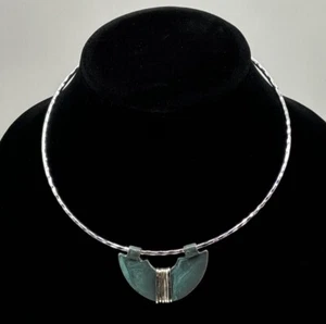 ROBERT LEE MORRIS SILVER TONE TURQUOISE LOOK PENDANT CHOKER NECKLACE - Picture 1 of 12
