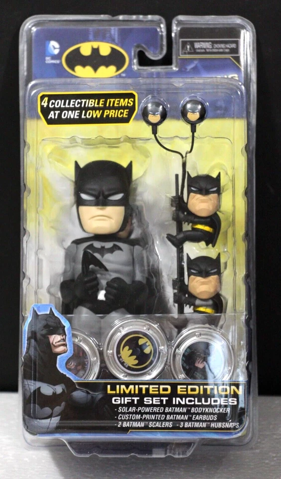DC Comics Batman Gift Set - Scalers Hubsnaps Body Knocker & Earbuds NECA Toys