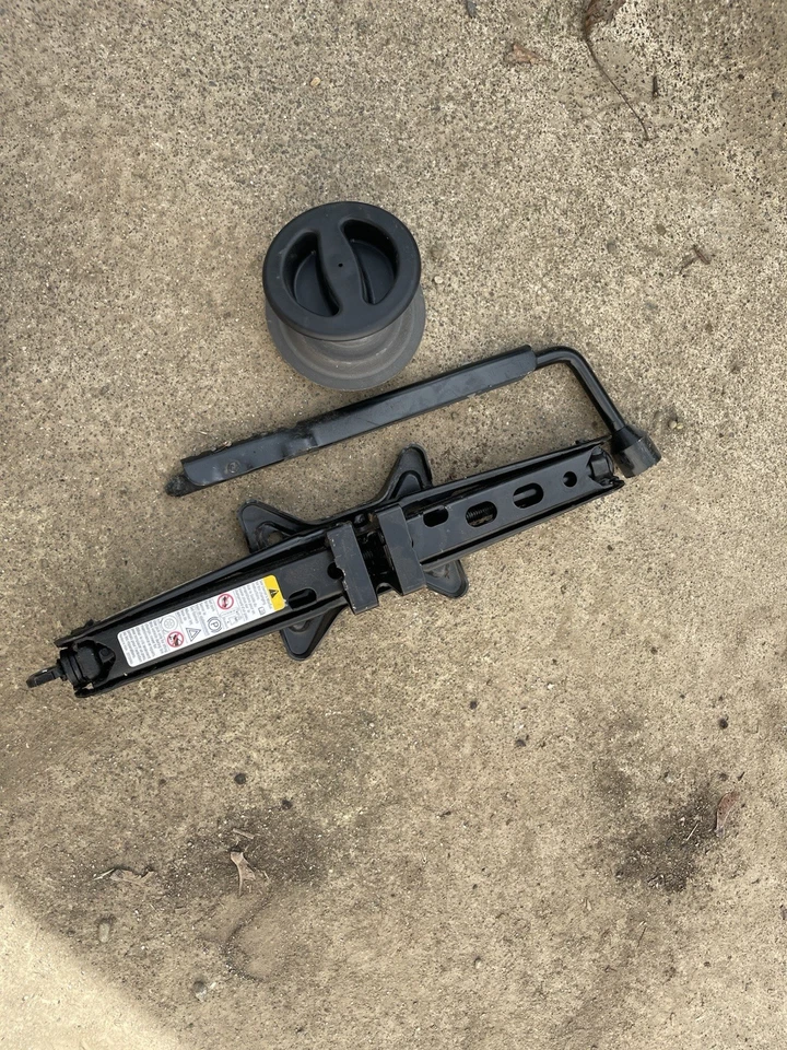 Conjunto de gato Chevy Equinox 2010-2015 Foto 1 de 1