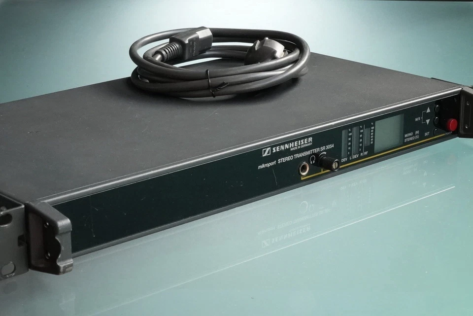 Sennheiser Microport SR 3054-U Stereo UHF i.e.m. 550-570MHz Ex Cond Transmitter - Image 1 of 3