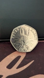 2016 50p Beatrix Potter Coin Peter Rabbit Collectable Coin - Picture 1 of 2