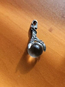 Dragon Claw Holding A Clear Quartz Sphere Ball Pewter Claw Hawk Claw Eagle Claw - Picture 1 of 5