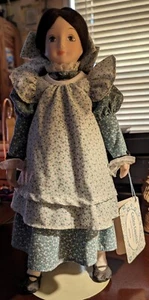 Vintage Russ Calico Cousins "Jessica" Porcelain Doll #1665 w/stand very nice - Picture 1 of 7