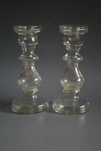 PAIR OF 18TH CENTURY GLASS CANDLESTICKS - Picture 1 of 3