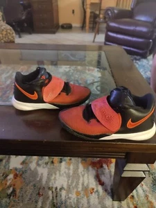 Size 4 - Nike Kyrie Flytrap 3 Bred 2020 - Picture 1 of 7