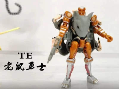 MM002 TE Mouse Warrior small scale transformer toy - Image 1 of 4