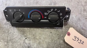 1998-2005 CHEVROLET BLAZER S10 Bravada Envoy Jimmy Dash A/C HVAC CONTROL #3932 - Picture 1 of 2
