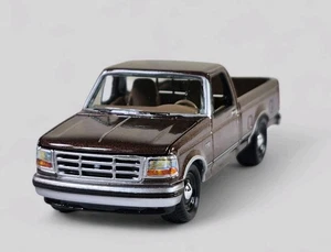 1993 Ford F-150 XL Pickup Truck Diorama Sammlerstück DieCast Modell 1:64 lose - Bild 1 von 8