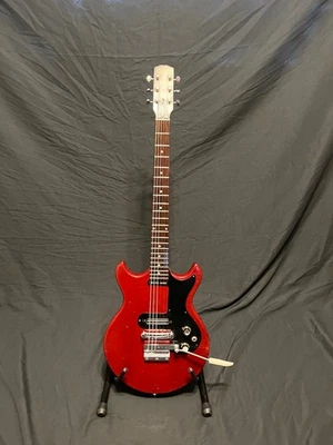 1965 Gibson Melody Maker Guitar in Vintage Cherry W/Vibrola/Extra Pickups - Image 1 of 4