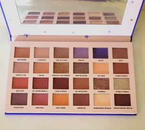 Ciate London I Am A Woman What's Your Superpower Vol 2 Lidschatten Palette mit Tasche - Bild 1 von 11