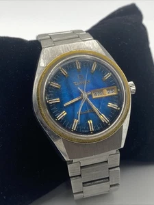 Vintage Timex Q Falcon Eye 38mm Blue Striated Dial Day Date Watch Parts/Repair  - Bild 1 von 5
