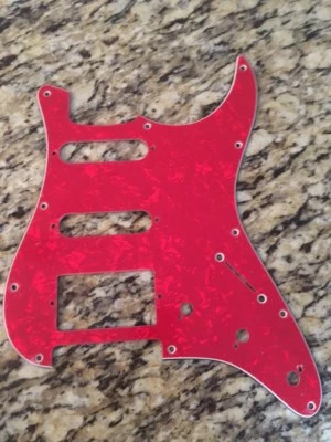 Nueva Guitarra Red Pearloid 2s 1h PickGuard 4 Fender Stratocaster tres bobinas simples Foto 1 de 3