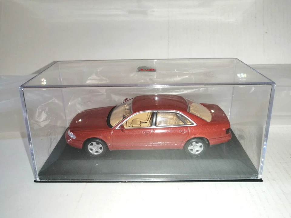 AUDI A8 MINICHAMPS SCALA 1/43 - Immagine 1 di 1