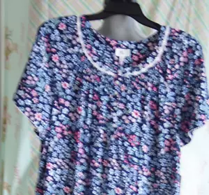 ARIA Women 3X Navy FLORAL 100% Cotton RAGLAN SLEEVE Smocked Nightgown NWT - Picture 1 of 2