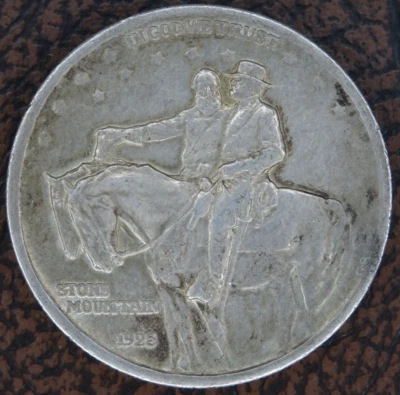 1925 Stone Mountain Half Dollar Commemorative US Mint 50C Coin 90% Silver - Image 1 of 2