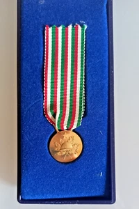 Medaglia Oro 750 18K – 50° Anniversario Vittoria 1918-1968 WWI - Foto 1 di 10