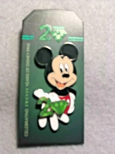 Disney 20 Years Pin Trading Event Welcome Gift 2 pcs - Mickey Mouse.LE 2000 - Picture 1 of 1