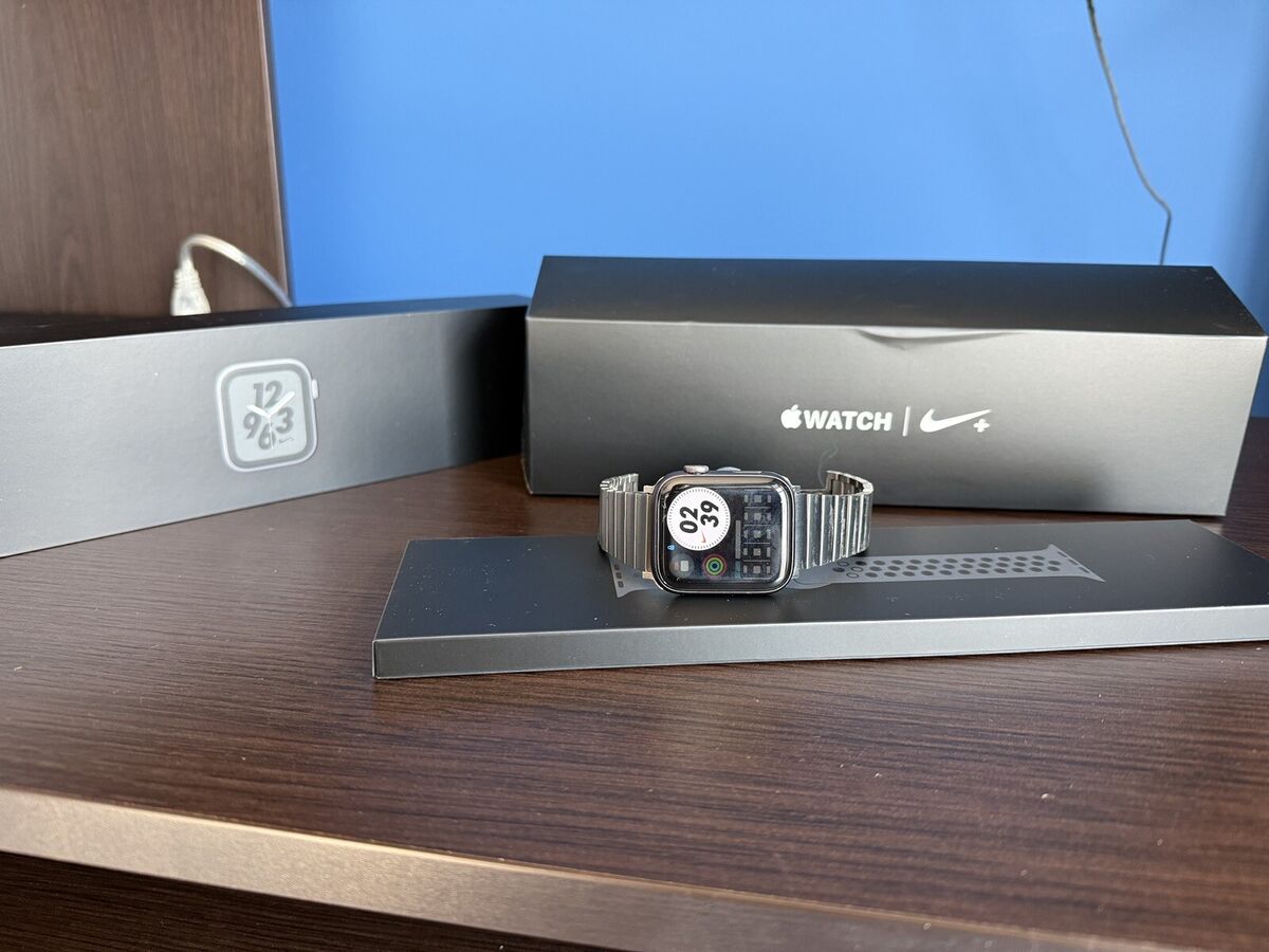 Apple Watch Series 4 Nike+ for Sale | Shop New & Used Smart Apple Watch Series 4 Nike+ for Sale | Shop New & Used Smart