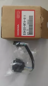 douille clignotant avant droit Honda honda vfr750 rc36 33405-MT4-611 - Picture 1 of 1