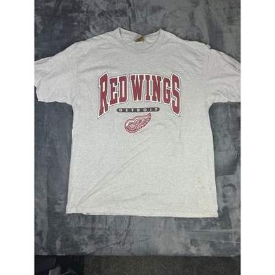 Camiseta De Colección Años 90 Detroit Red Wings Estampado Grande Rara Etiqueta Nuez moscada NHL EE. UU. Gris 2XL Foto 1 de 4