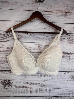 Bralette Auden Mujer Talla XL Marfil Ligeramente Forrado Correa Ajustable de Encaje Inalámbrico Foto 1 de 4