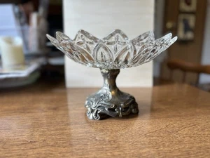 Vintage Crystal and Brass Footed Candy Nut Dish Hollywood Regency - Picture 1 of 7