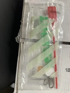 2013 New Off White Industrial Key Chain Green & zip tie 💯 - Picture 1 of 3