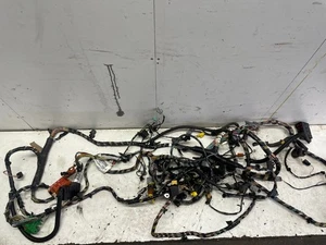 FORD KUGA MK1 2008 - 2012 BODENWEBSTUHL 2.0 TDCI TXMA DARK MICASTONE FWD - Bild 1 von 19