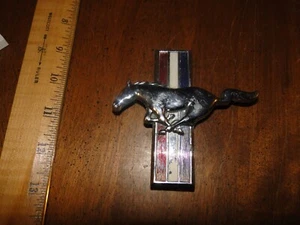 vintage Ford Mustang emblem car part - Picture 1 of 2