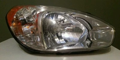 Faro derecho Hyundai Accent 2006 07 08 09 10 2011 OEM usado 92101-1E011 Foto 1 de 4