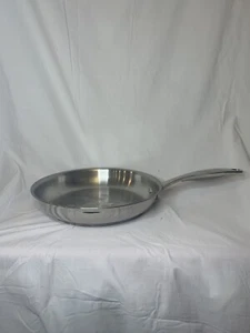 Belgique Tools of the Trade 9,5 Zoll Edelstahl Pfanne mit Silikongriff Griff - Bild 1 von 7
