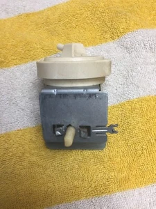 GE Dishwasher Water Pressure Switch  WH12X10108 free shipping - Picture 1 of 3