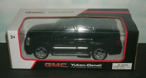 1/24 Scale 2007 GMC Yukon Denali Basic Plastic Toy Model 8.25" Greenbrier Black - Picture 1 of 5