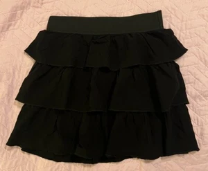 Amy Byer Girl Skirt Girls 10 / 12 Black Tiered Ruffle Elastic Band Essential EUC - Picture 1 of 2