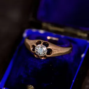 SUPERB RARE ANTIQUE ENGLISH 18K GOLD TRANSITIONAL DIAMOND SOLITAIRE RING c1920s - Picture 1 of 8