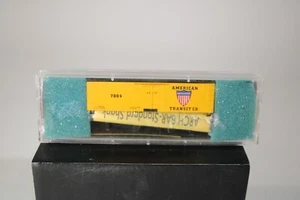 ROUNDHOUSE N Scale 36' O.T. Billboard Reefer American Refrigerator car Kit 7804 - Picture 1 of 3