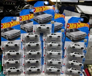 2025 Hot Wheels ~ "Factory Fresh" ~ White Proton Saga ~ 19 Stück - Bild 1 von 1