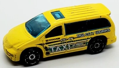 2009 HOT WHEELS DODGE CARAVAN HW CITY WORKS TAXI YELLOW 1:64 DIECAST 3" CAB VAN - Image 1 of 4